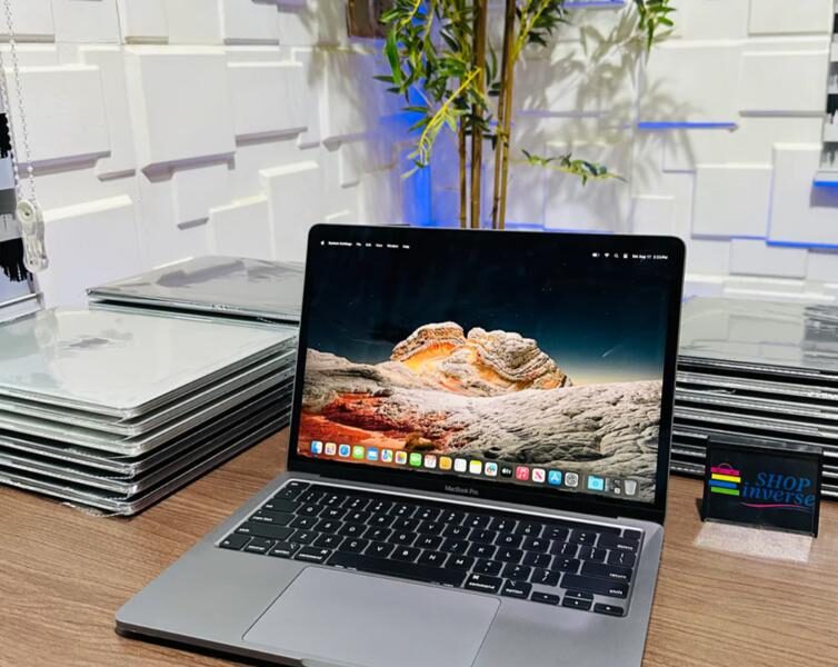Apple MacBook Pro 15"